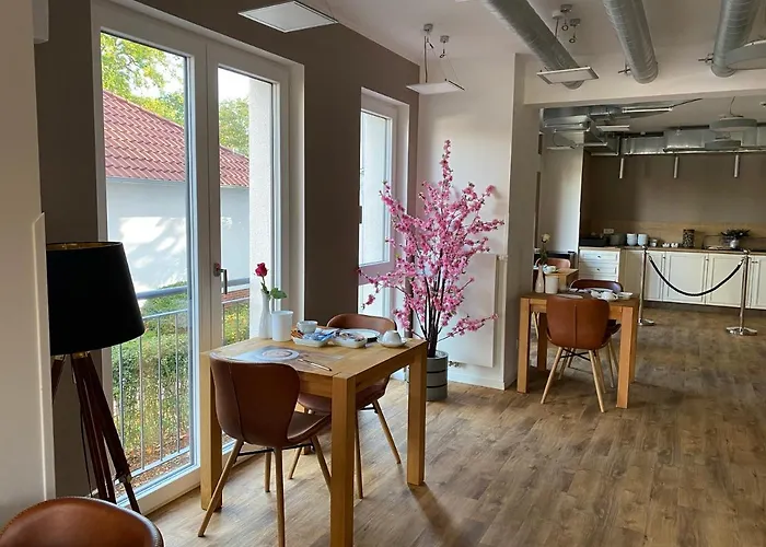 Hotel Signature East Falk 3*